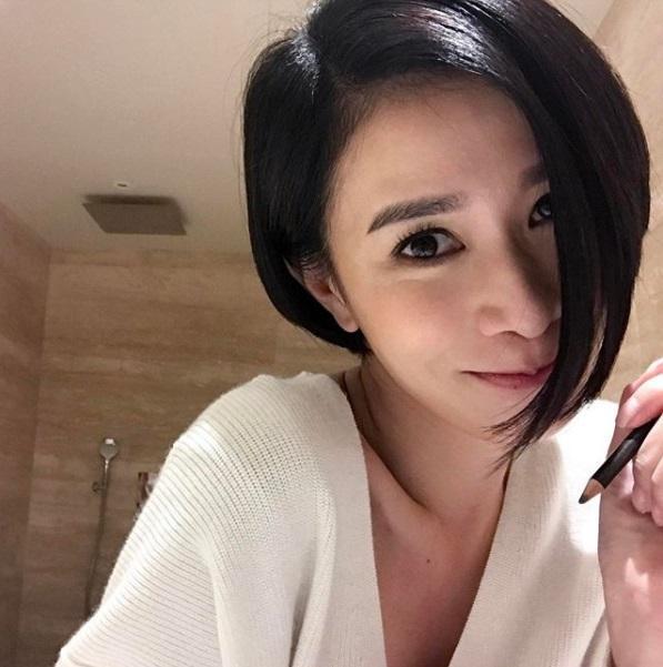 不用v不用也瘦脸,女星热捧小脸瘦脸整容短发的级别图片