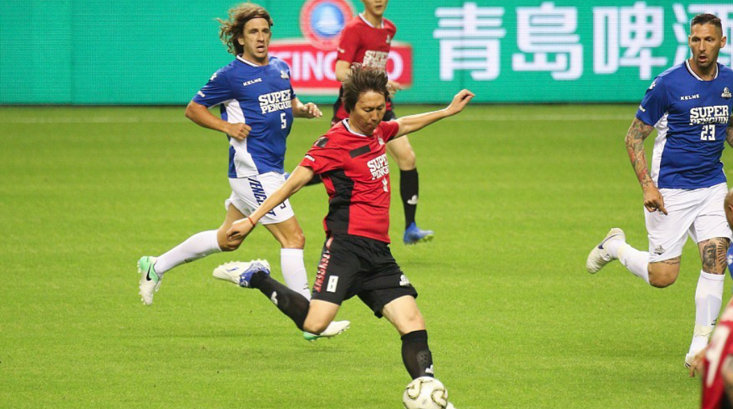 2018足球名人赛,中国明星队1:0小胜国际传奇队,李毅打