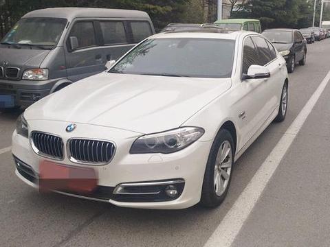 30万提老掉牙宝马5系, 被朋友笑“捡破烂”, 一周后大家都闭嘴了