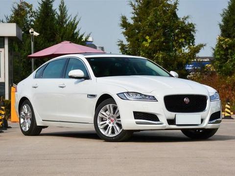 路虎的同门兄弟，轴距3米对标宝马5系，降价13万依旧卖不动！