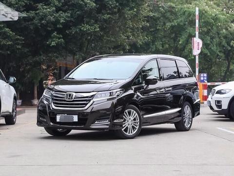 后排放倒就是双人床，外观不输埃尔法，比GL8高两万却被卖疯了