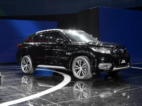 这款豪华SUV，年销量轻松突破10万辆，汉兰达都快镇不住它了！