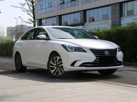 国内第一个敢做翻滚测试，比帝豪GL还便宜1万，内饰完胜思域