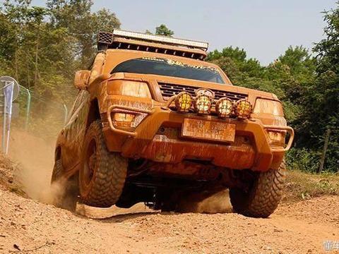 号称小号普拉多，配自动挡带四驱低至12万，有它谁还买途观！