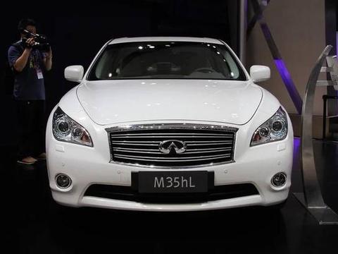 英菲尼迪M，驾驶它是一种什么样的体验，看车主是怎么说的