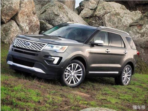 国外滞销车，3.5T涡轮拖2吨车身，国内卖48万比普拉多还火