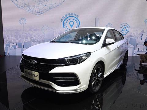 奇瑞发火！全新家轿内饰对标奥迪，死磕帝豪7万起售，运动感爆表