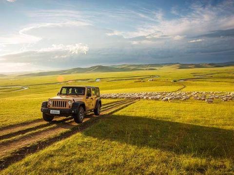 经典的JEEP“牧马人”，硬汉派的代表，惊艳了时光