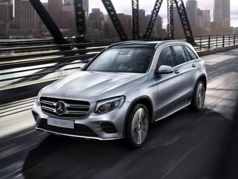 奔驰GLC将换装1.5T发动机，动力不损失价格降低，宝马X3略尴尬