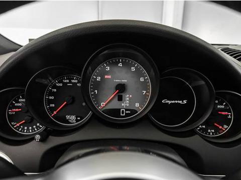 价格中的佼佼者，性能与外观并存的豪华卡宴，你值得拥有