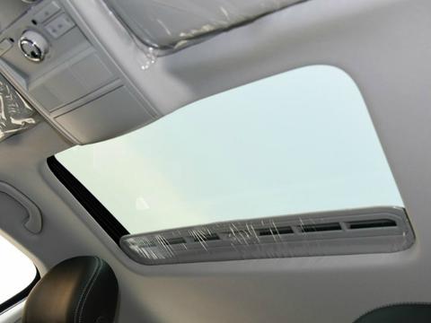 外观有奥迪车型的风范，车长近5米油耗5，8