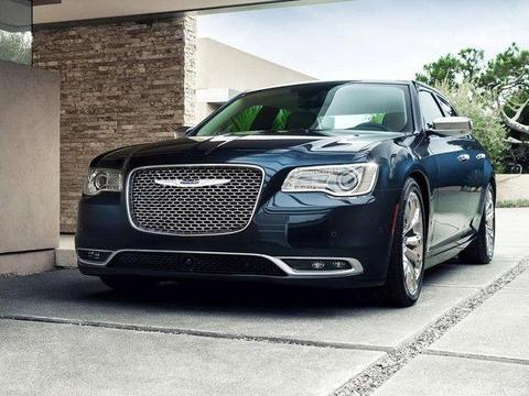 30万仅存的V6发动机 克莱斯勒300C值得购买吗？