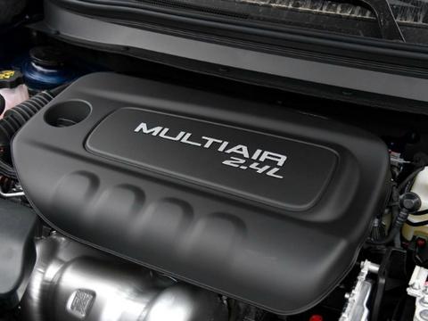 去掉眯眯眼，用牧马人发动机，动力爆发268匹