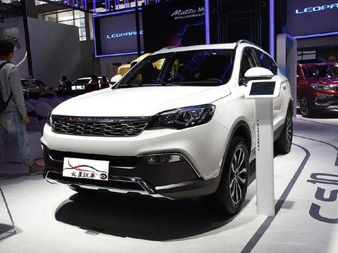 拥有60多年军工背景,2.0T配有全景天窗和定速巡航，家用车就买它