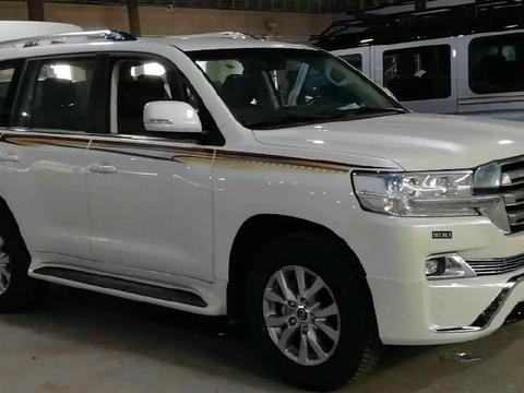 越野之王陆地巡洋舰，男人的梦想，再不买就开不上