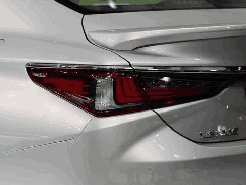 速递!新鲜的“雷克萨斯“资讯全在这，看我就够了