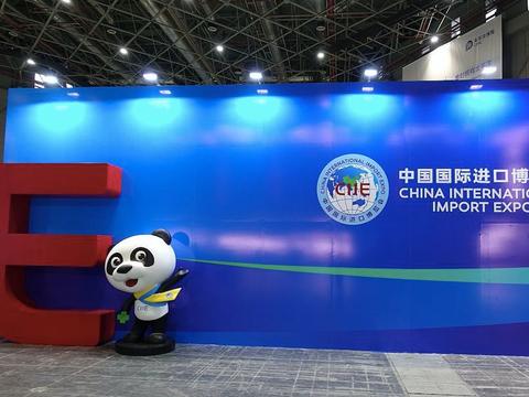 让车企极度亢奋的进博会，『抢戏』广州车展毫不留情｜车壹条