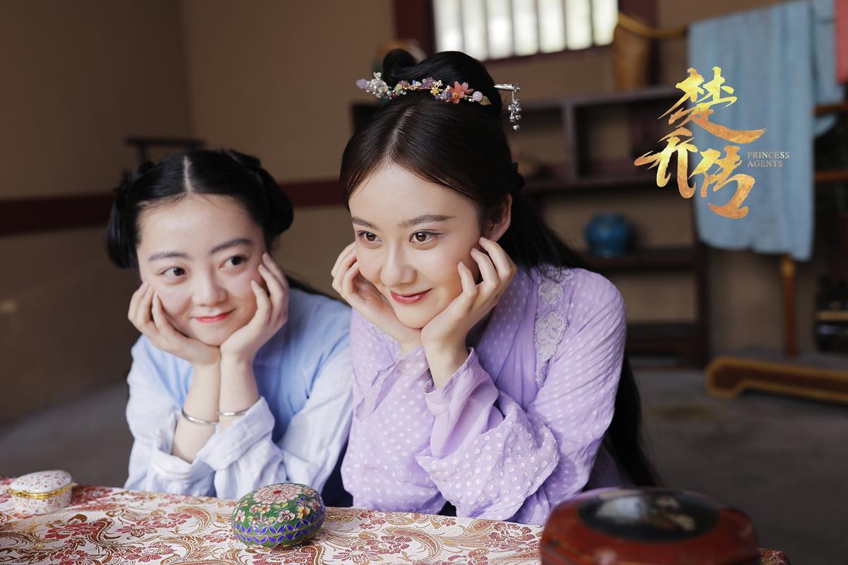 她被称为00后女神校花,甜美不输谭松韵,出演金