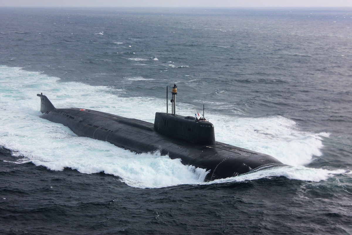 俄罗斯海军北方舰队“乌斯季诺夫元帅”号导弹巡洋舰、 “北莫尔斯克