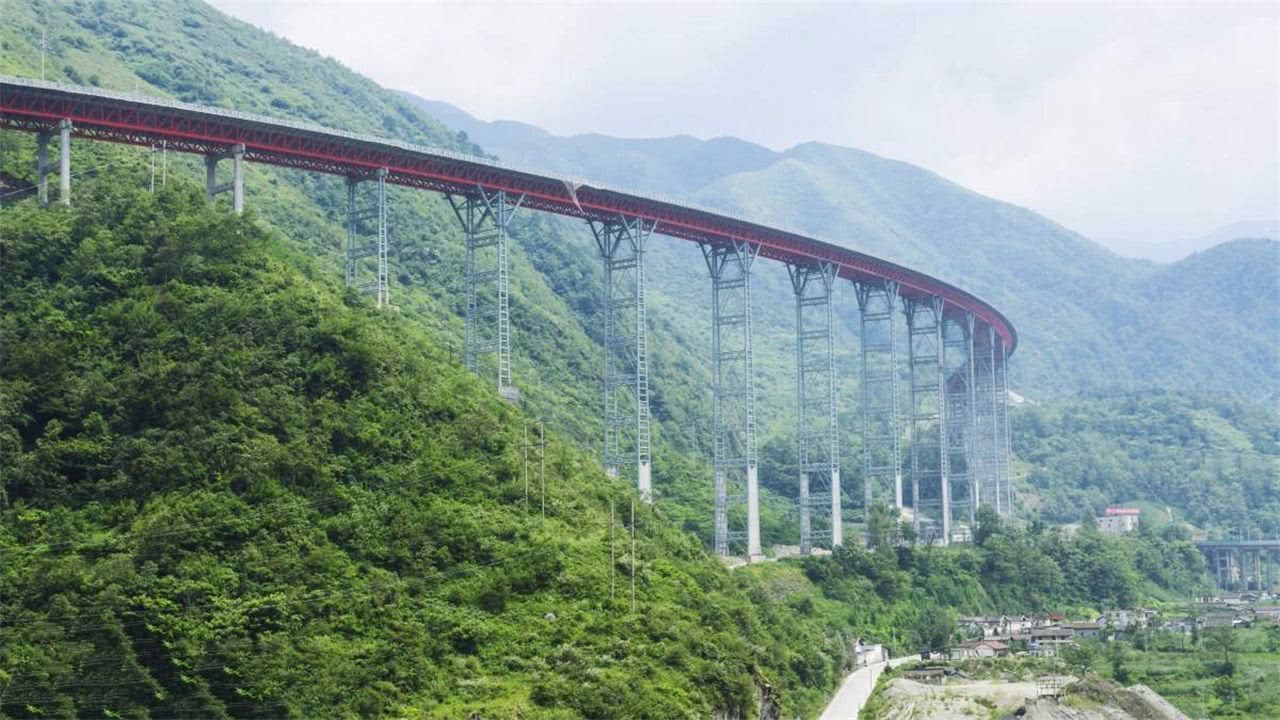 为什么说中国是基建狂魔?看完这项逆天工程你