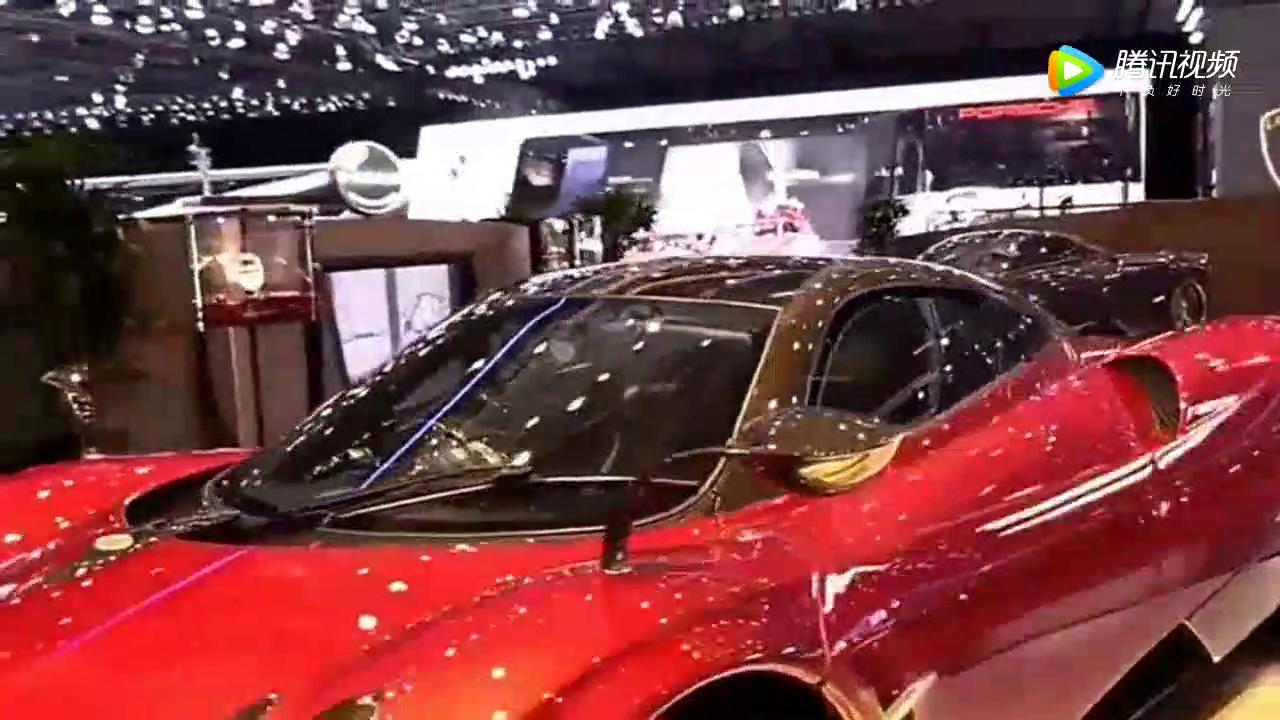 想买这辆菲亚特跑车，找到销售一打听价格，不敢相信太便宜了