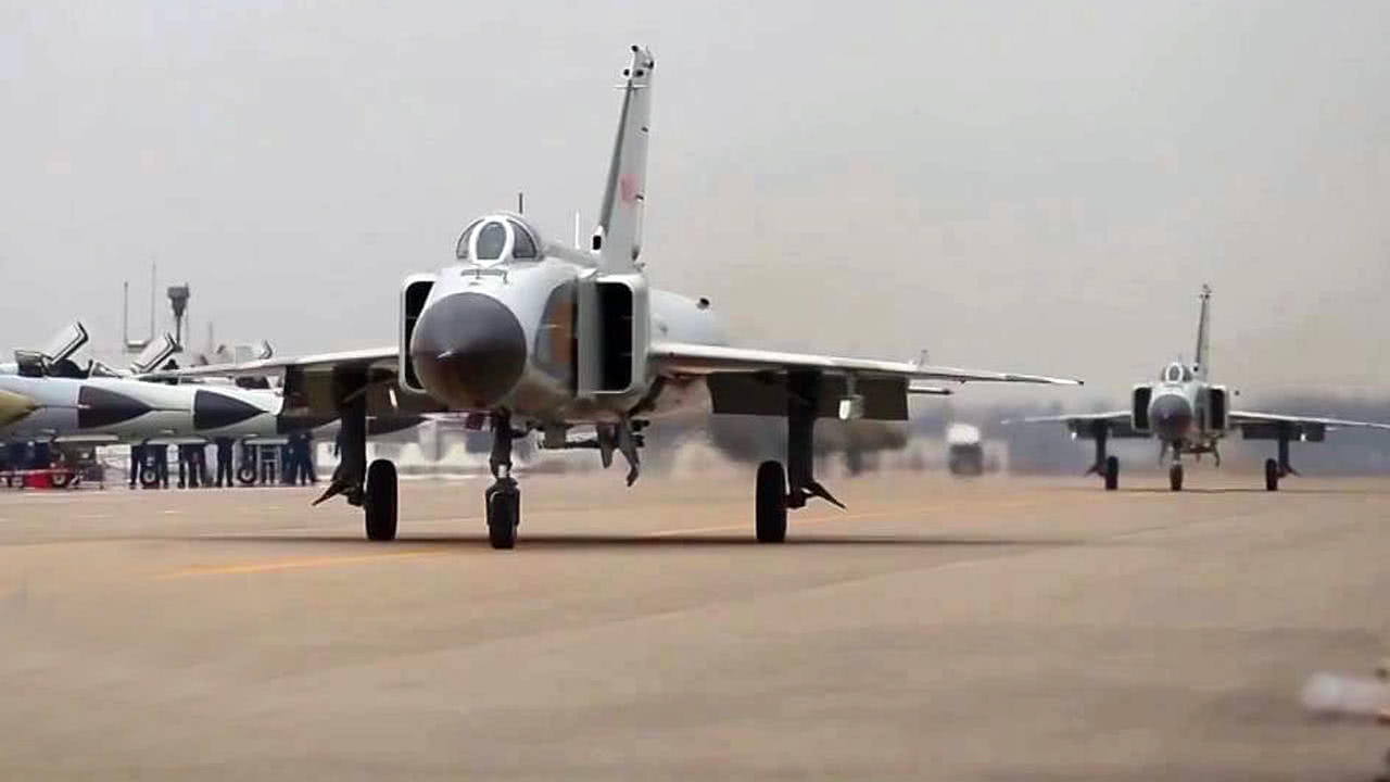 歼8飞行员终于说出了心里话!对兄弟单位的羡慕之情溢于言表