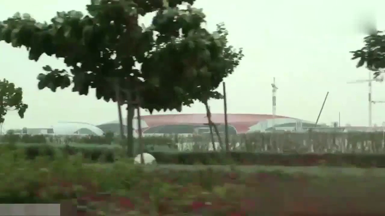 很少有人坐过这么快的过山车 简直就是过山车中的超级跑车