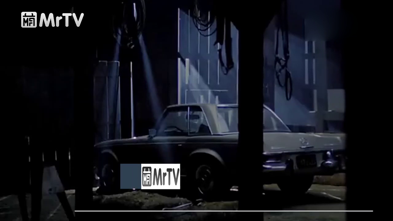 因奔驰车设计不出喜欢的风格，小伙怒改奔驰敞篷车，收到厂家邀请