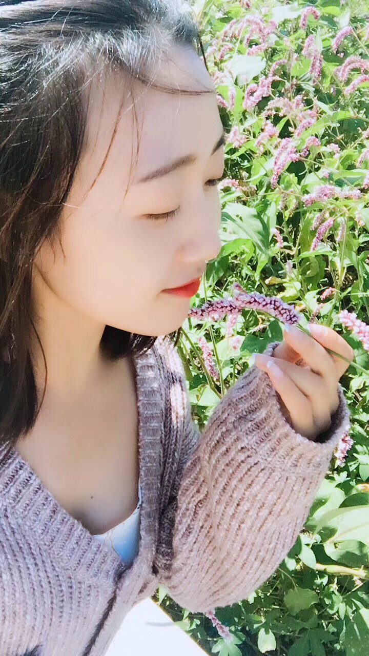 侯小彬 沈阳音乐学院 舞蹈表演专业 喜欢摄影 健