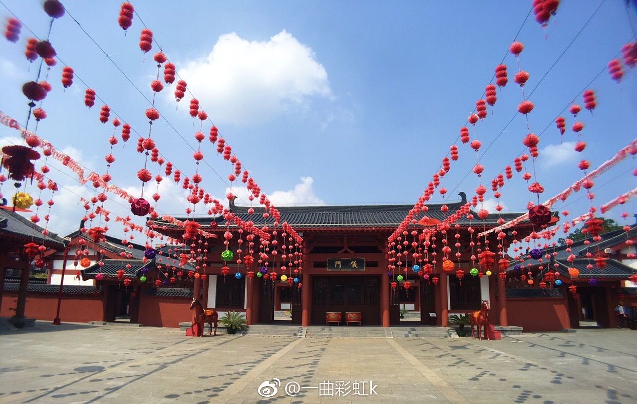 游容州古城登四大名楼之真武阁