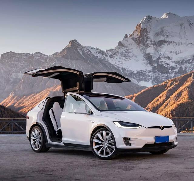 中俄豪华SUV售价对比, 看完我想死的心都有!