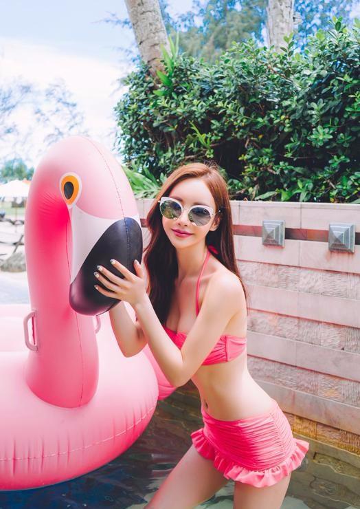 孙允珠分红泳装诱惑, 我知道你们会嫉妒小火鸟的!