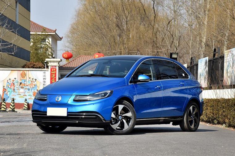 腾势500上市 补贴后29.88万起 性价比不高还这么丑？