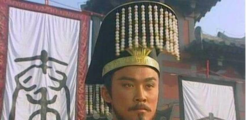 白起临死悲喊一句遗言,400多年后,曹操读一遍