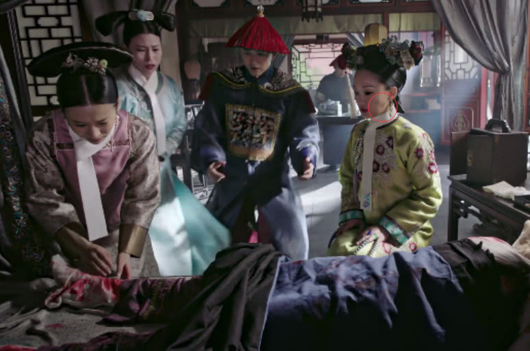 惢心受刑被夹断腿,周迅只用表情便完成了堪比哭戏的演技