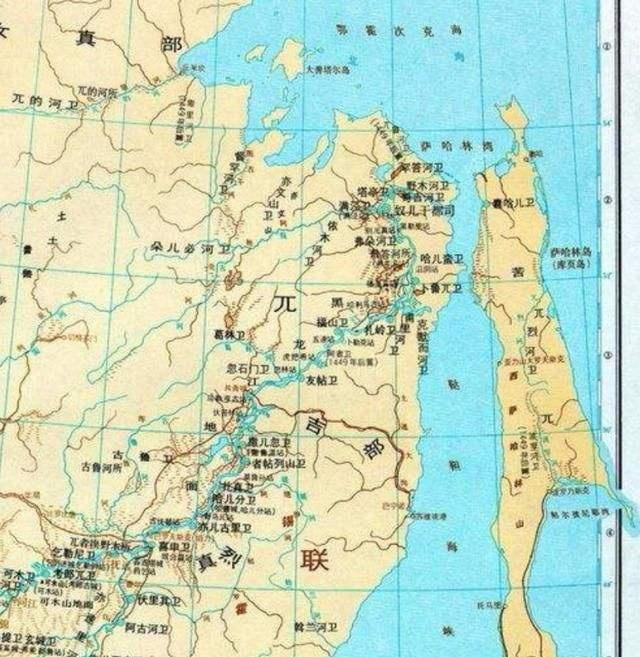 为什么元朝和明朝地图最上面是一条横线是没有画全吗