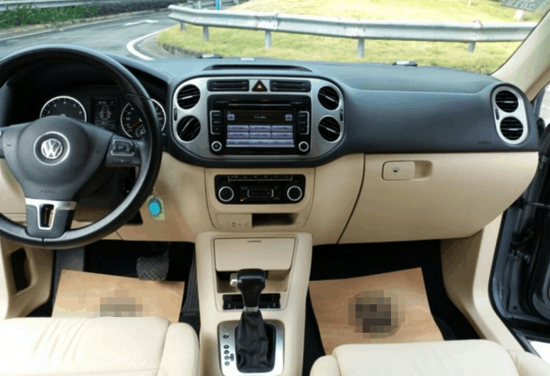 落地价25万, 现在只需12万, 外观低调有内涵, 还买啥卡罗拉