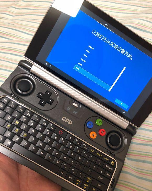 天猫买的GPD WIN 2游戏掌机惊喜开箱,马上连