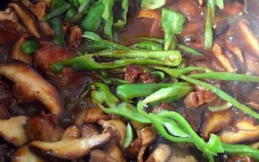 7岁儿童脸上长满黑斑, 只因妈妈常把这两种东