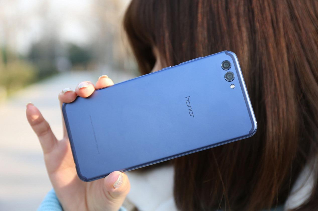 麒麟970+2000万AI变焦双摄+6GB运存,这款华