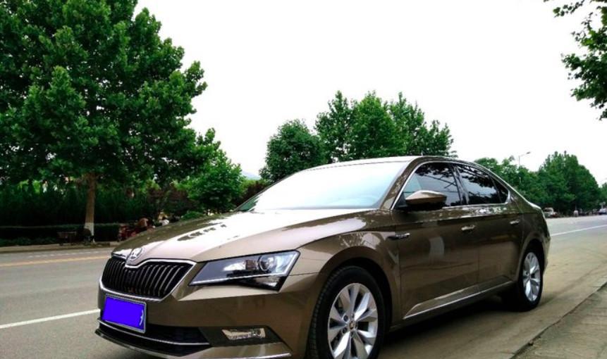 这台车比迈腾年轻还便宜好几万, 媳妇说我脑子进水了