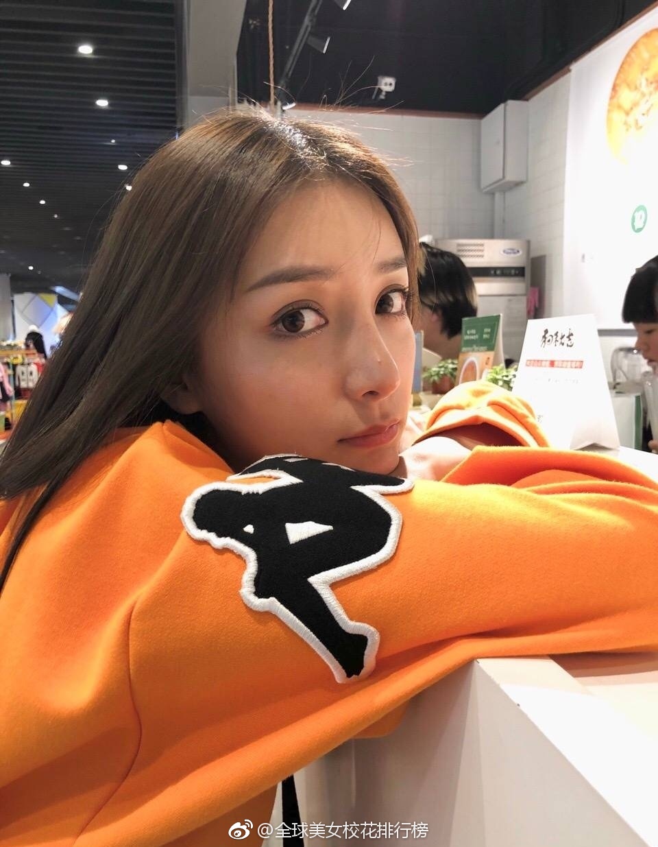 四川电影电视学院 杜予琪 20岁 大二 身高164c