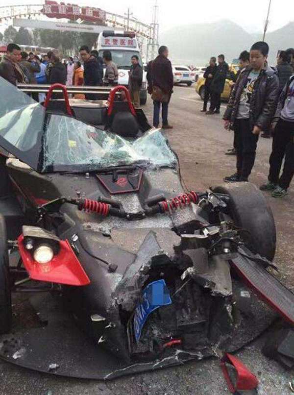 详解重庆洋人街KTM车祸，这样的意外本不该发生！