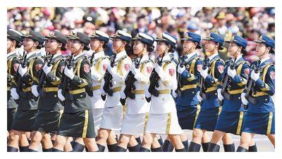中国解放军三军仪仗队女兵背后的故事，看完不禁让人潸然泪下！