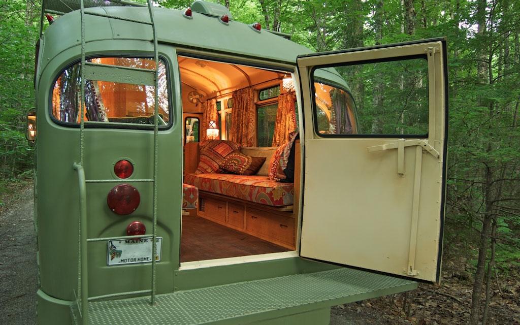 国外出现各种个性改装露营车, 制成房车就像移动的家