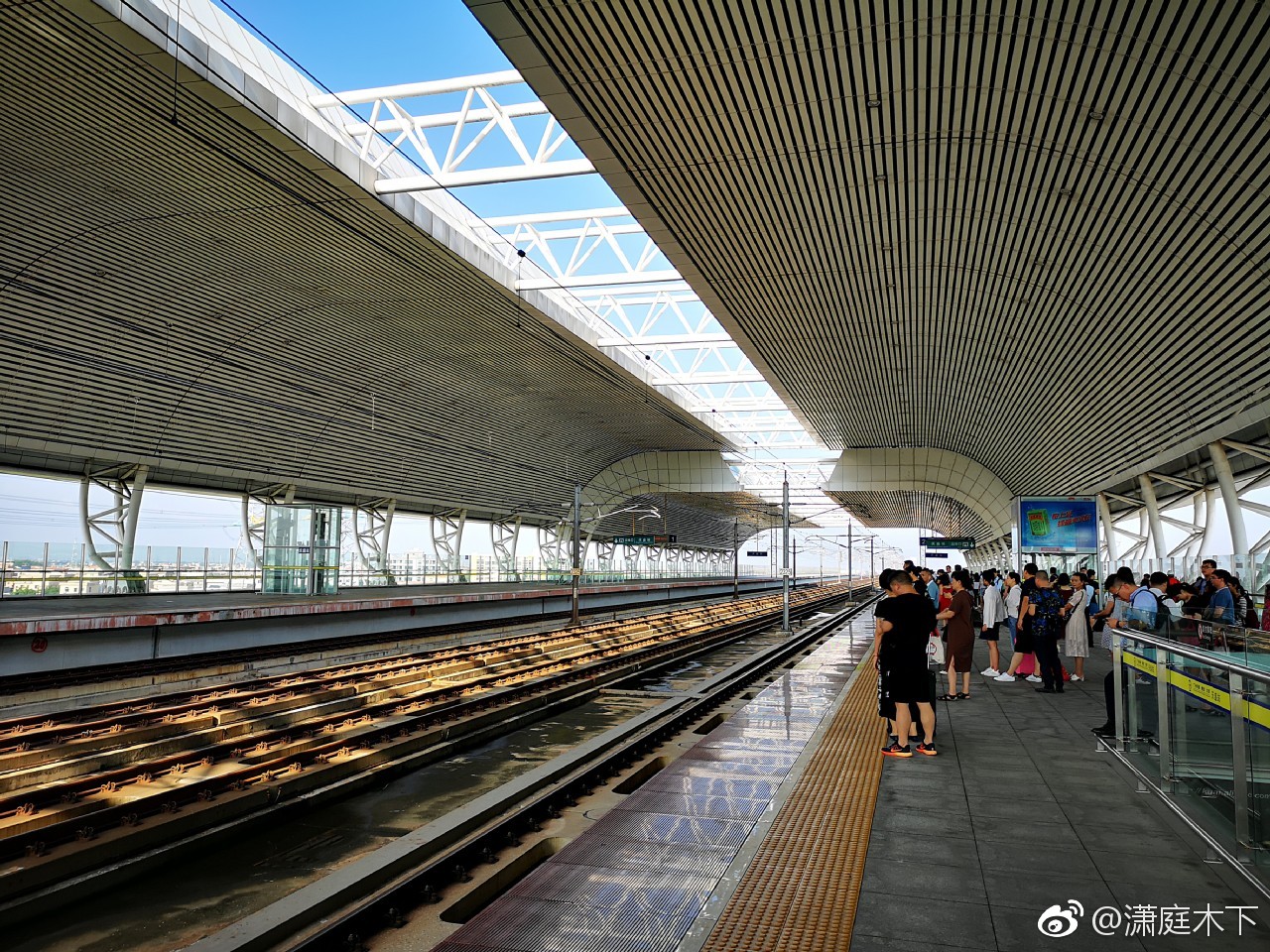 最便宜的高铁_广西将开行南宁 北京高铁动车 票价最低917.5元