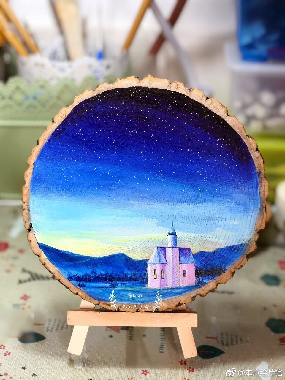 木片上的画。 | 绘画: