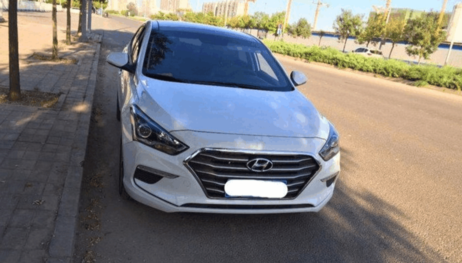 不到20万的车, 开出了豪车的感觉, 这个价位应该没有车比它更帅了