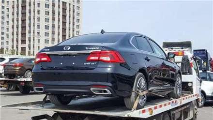 车库来了一辆豪车, 5米车身, 比皇冠还霸气, 车主说18万没人信!