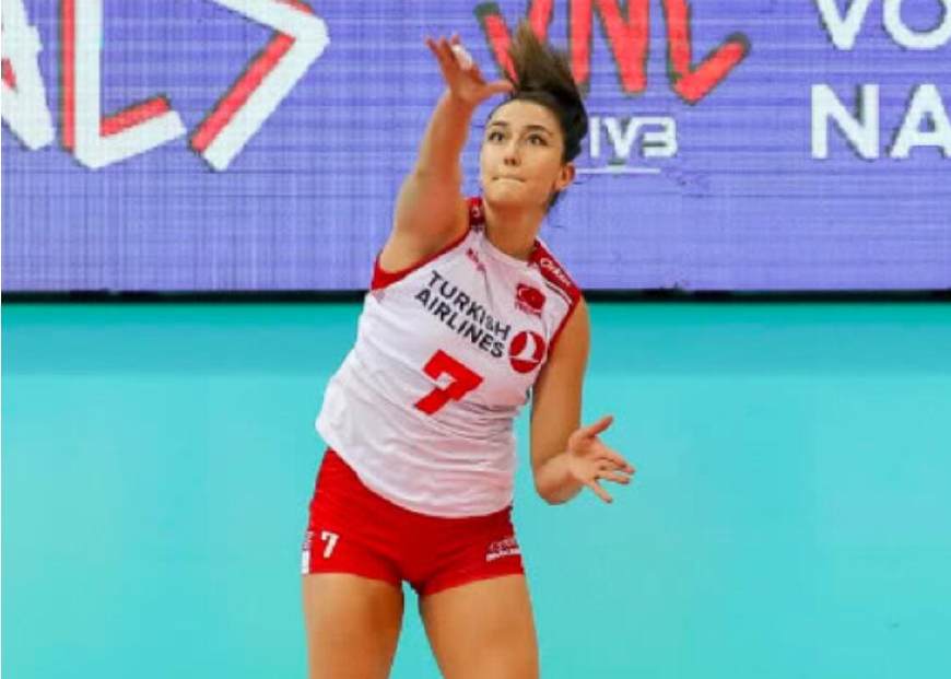 21岁女排主攻手悄悄崛起,她将成朱婷又一劲敌